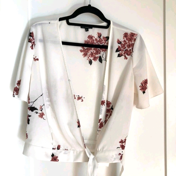 Dynamite Short-sleeved Wrap Blouse - Picture 1 of 4